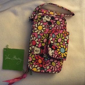 Wristlet wallet